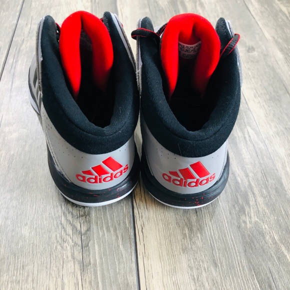 Adidas | Kid's Cross Em Up Basketball Shoes - Picture 5 of 8